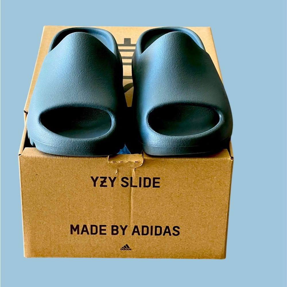 ADIDAS YEEZY Kids Slide Athletic Sandals Casual | Slate Marine Blue | 11K | New